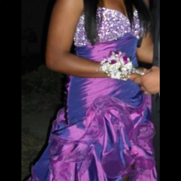 Prom dress - Picture 3 of 3